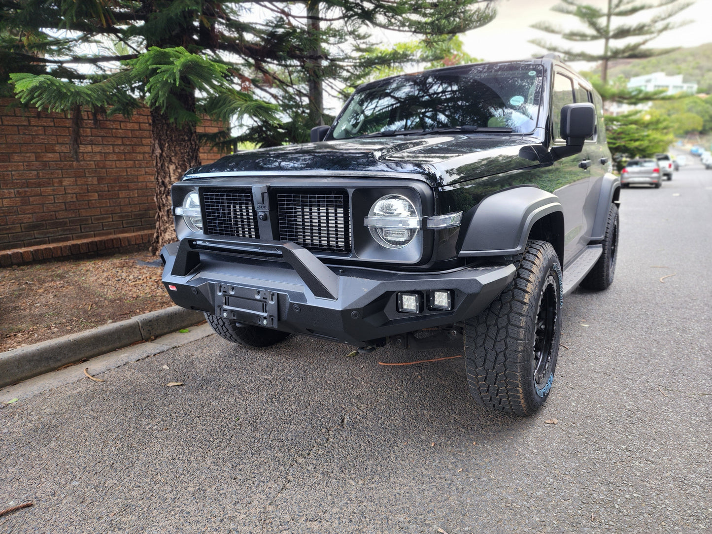 Tank 300 Steel Front Bumper with LED Spotlights