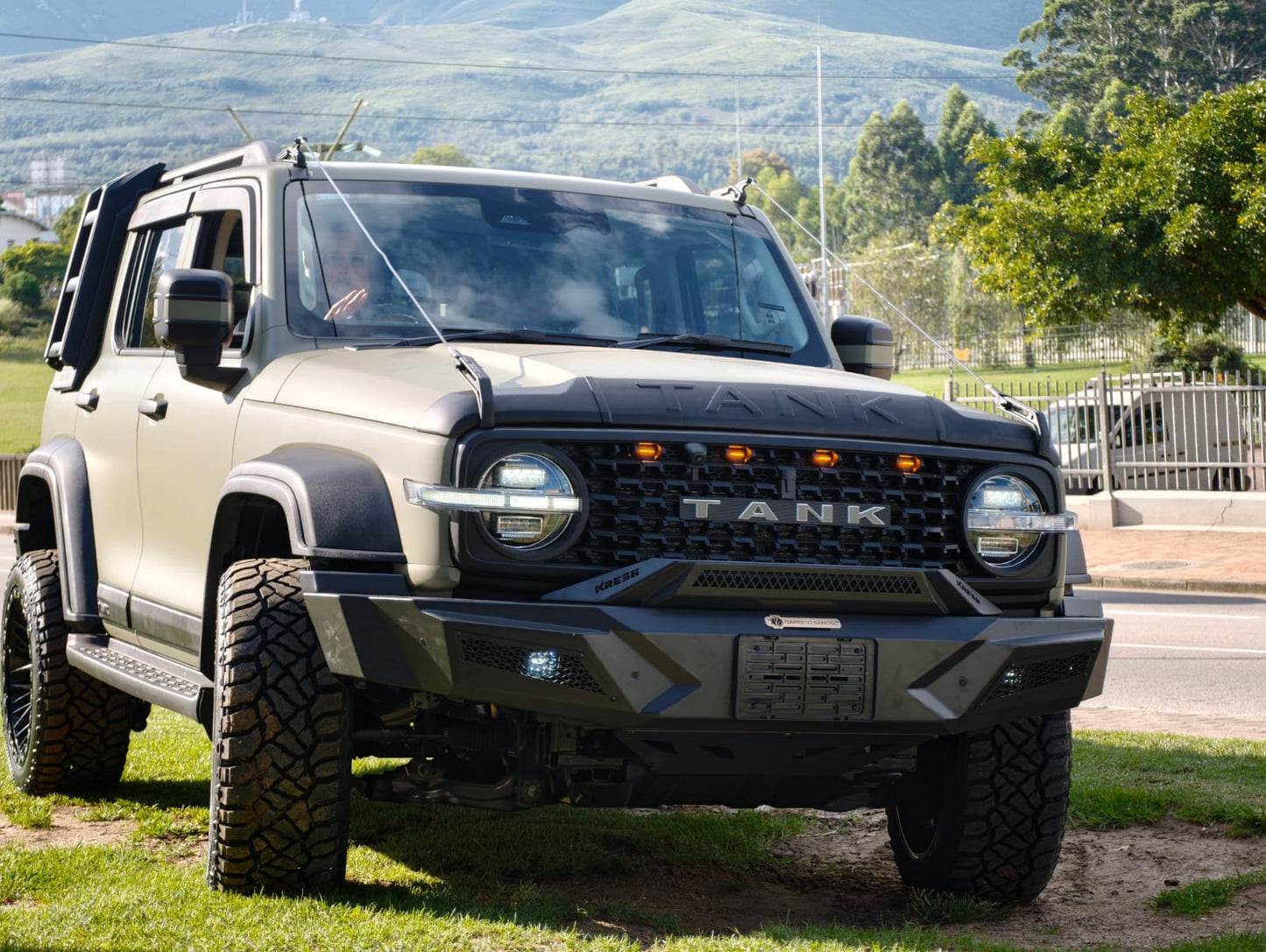 Tank 300 Knight Walker Front Bumper