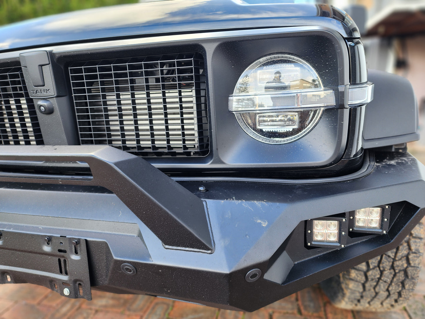 Tank 300 Steel Front Bumper with LED Spotlights