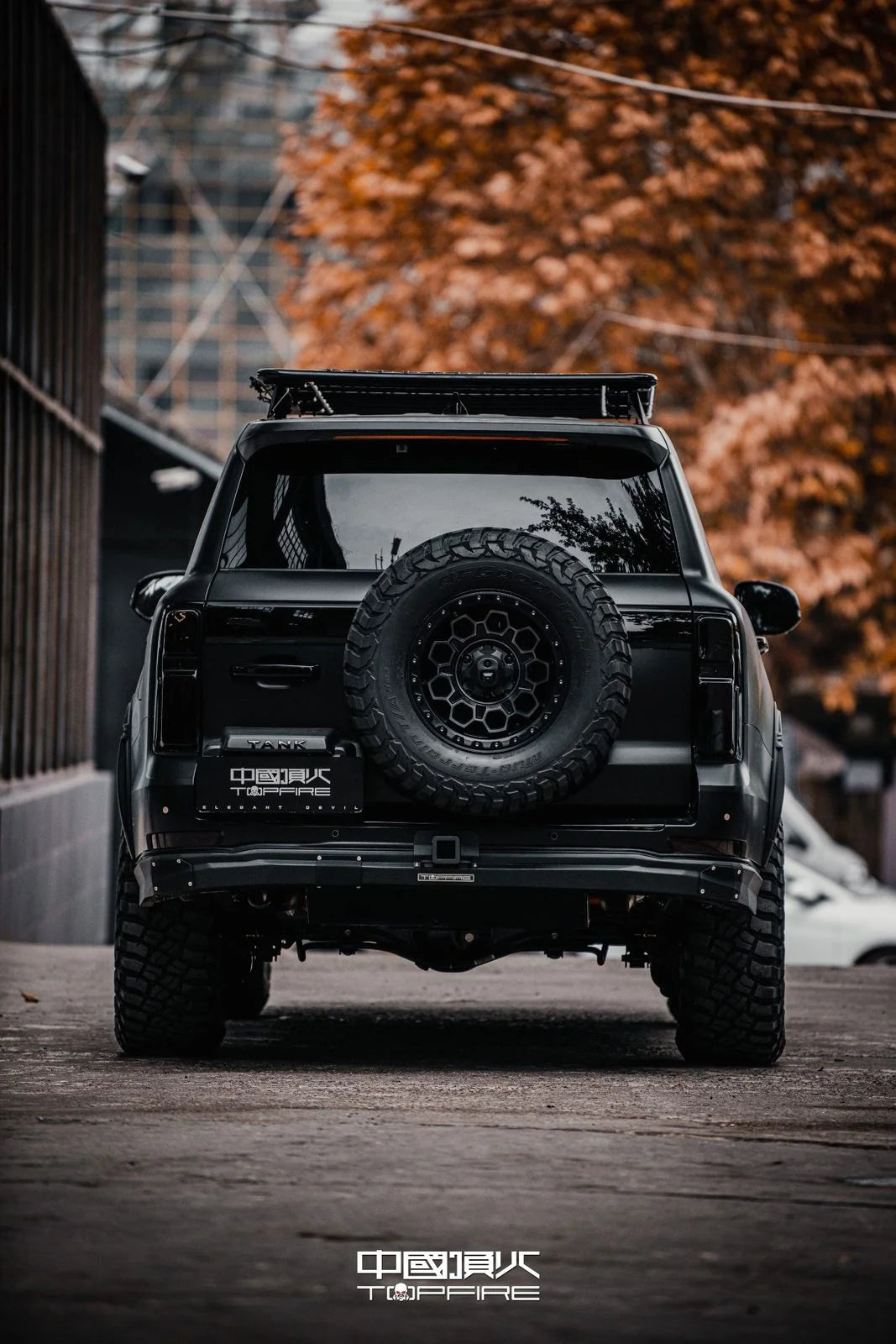 Tank 500 Topfire™ Darkest Rear